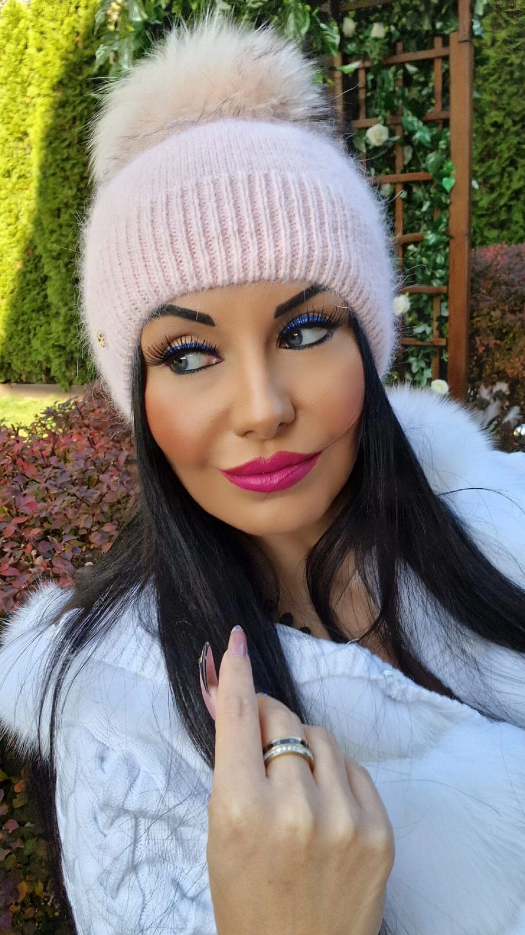 Czapka zimowa WANESA z pomponem narutalnym