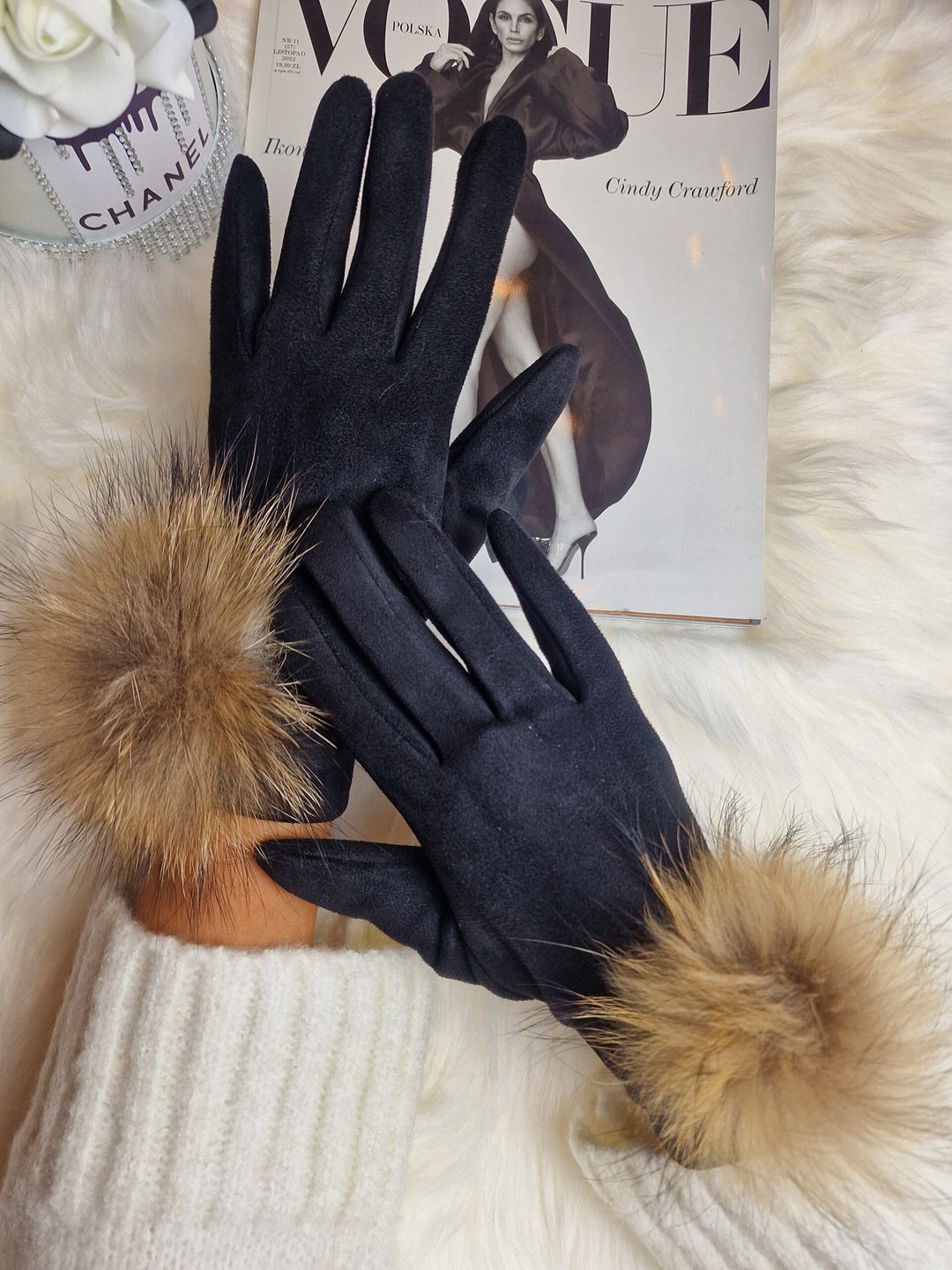 Rękawiczki ALOWA z pomponem z futerka naturalnego