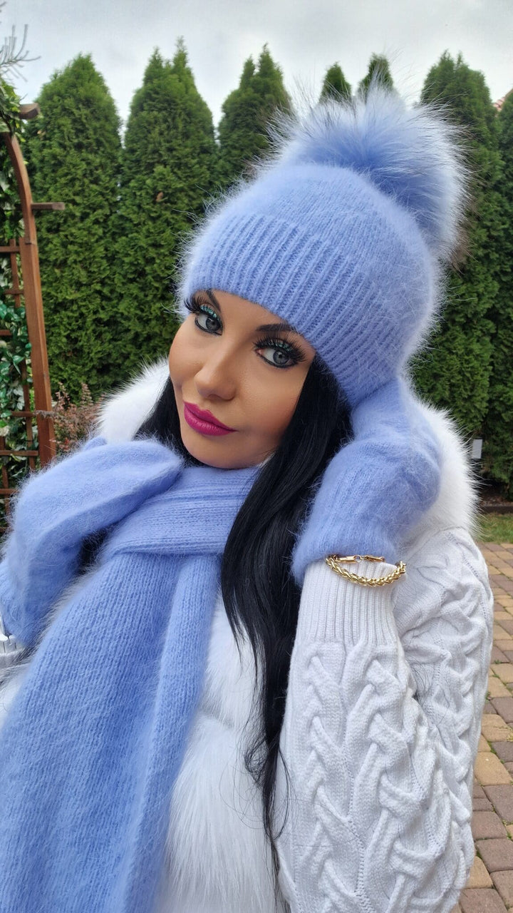 Czapka zimowa WANESA z pomponem narutalnym