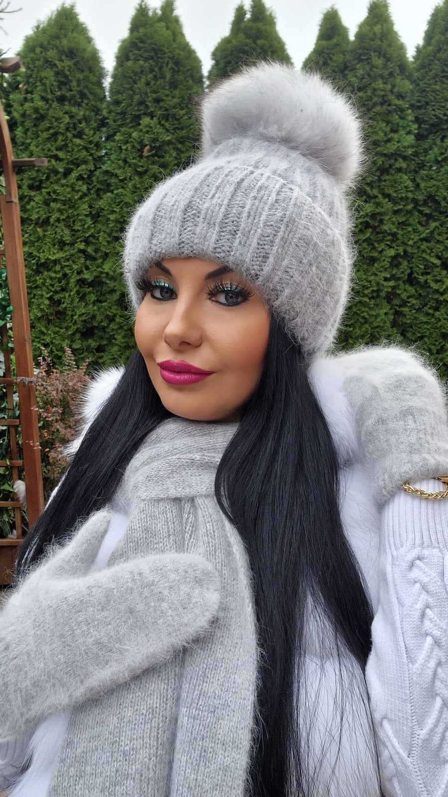 Czapka zimowa JESICA z pomponem narutalnym