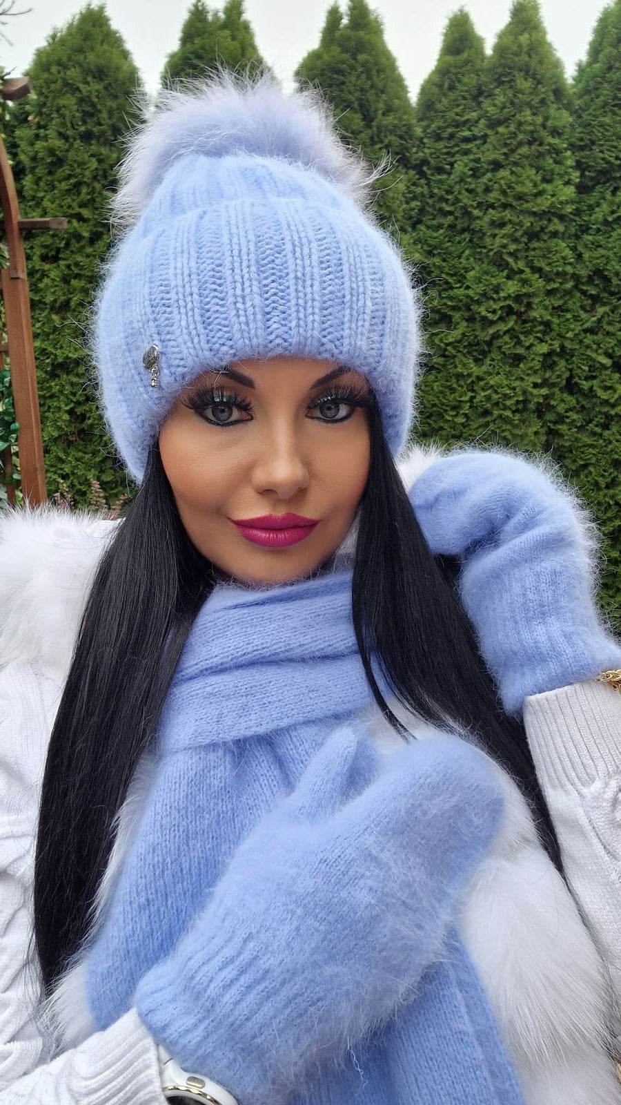 Czapka zimowa JESICA z pomponem narutalnym