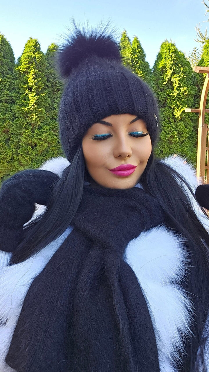 Czapka zimowa JESICA z pomponem narutalnym