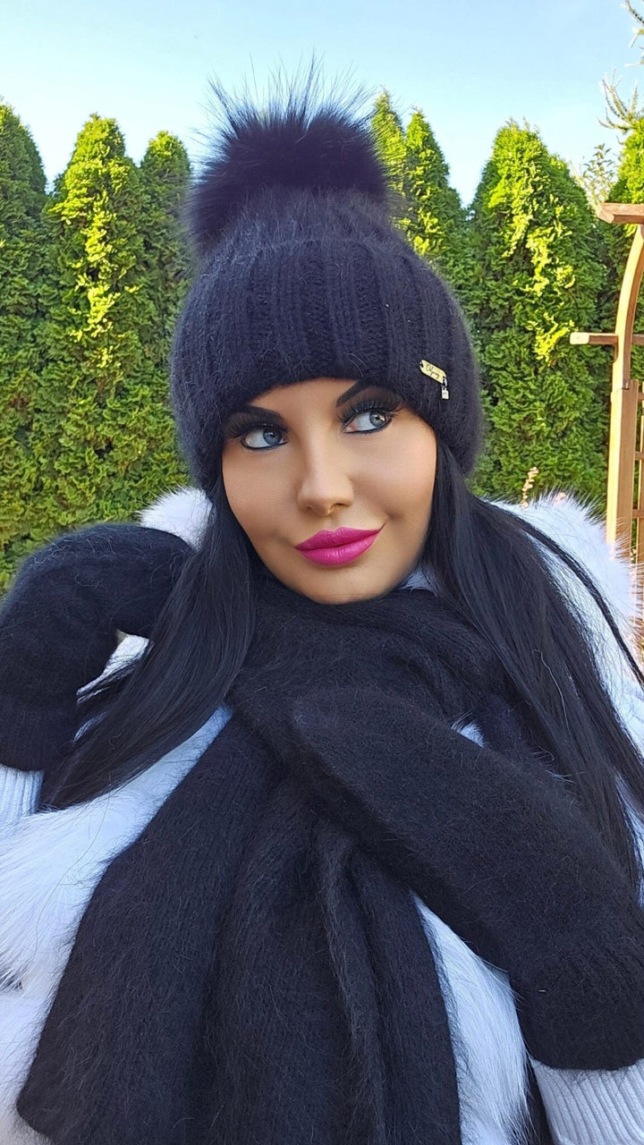 Czapka zimowa JESICA z pomponem narutalnym