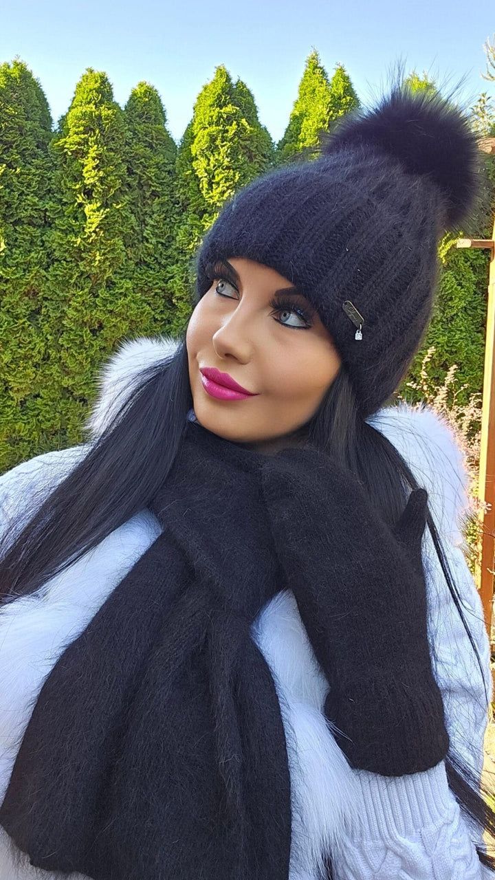 Czapka zimowa JESICA z pomponem narutalnym