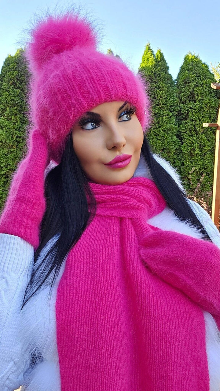 Czapka zimowa JESICA z pomponem narutalnym