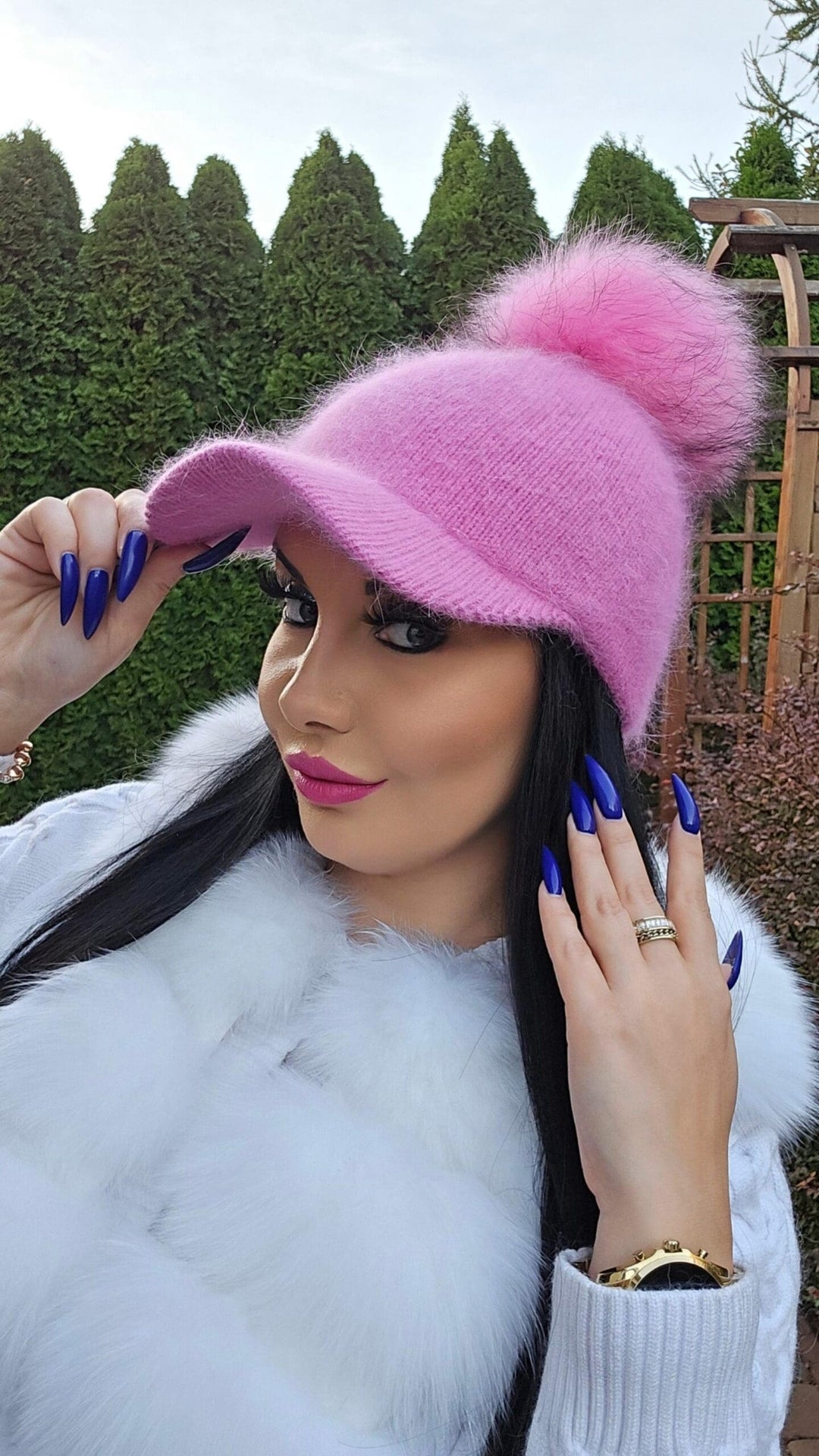 Czapka z daszkiem NATALIA z ciepłej angory