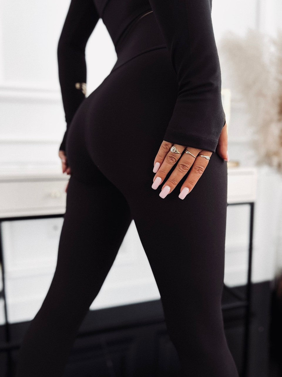 Legginsy ELYSIA czarny