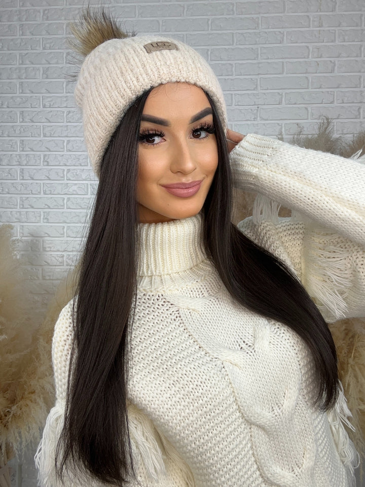 Czapka zimowa LGC - miękka, ciepła, z pomponem