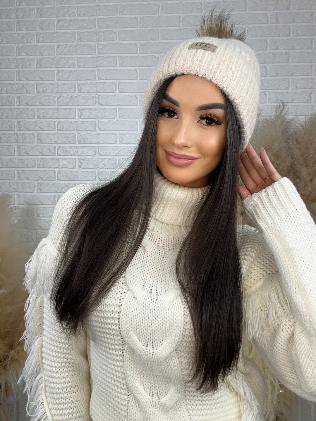 Czapka zimowa LGC - miękka, ciepła, z pomponem