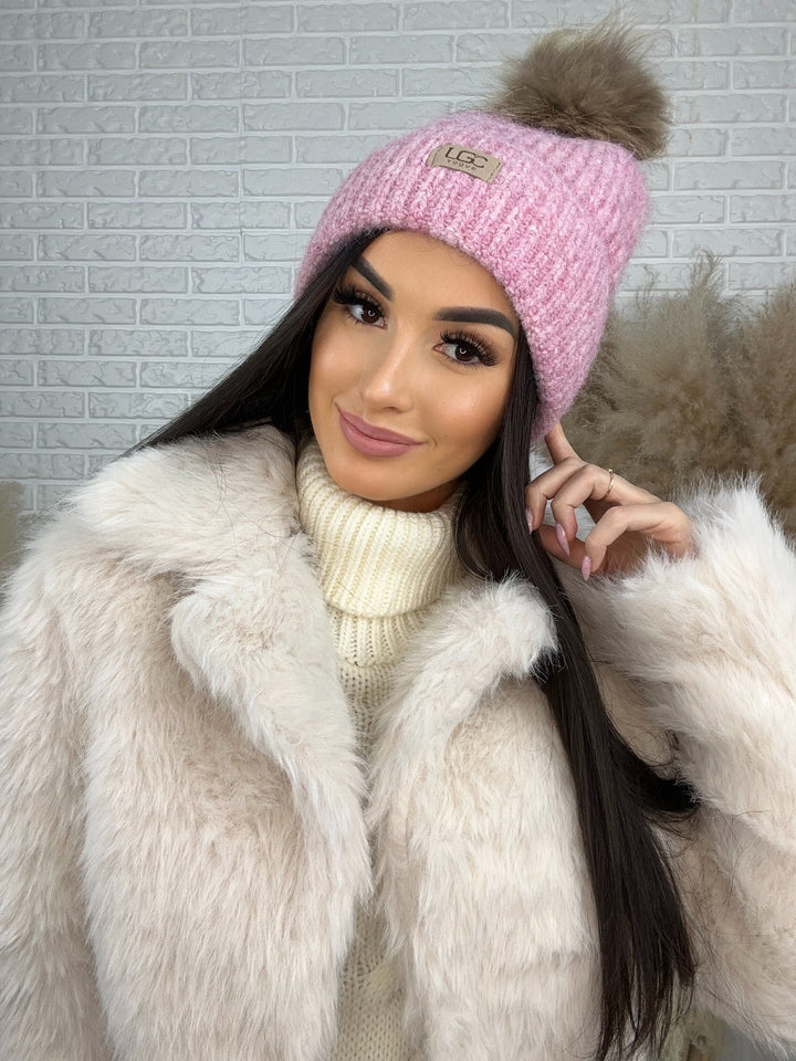 Czapka zimowa LGC - miękka, ciepła, z pomponem