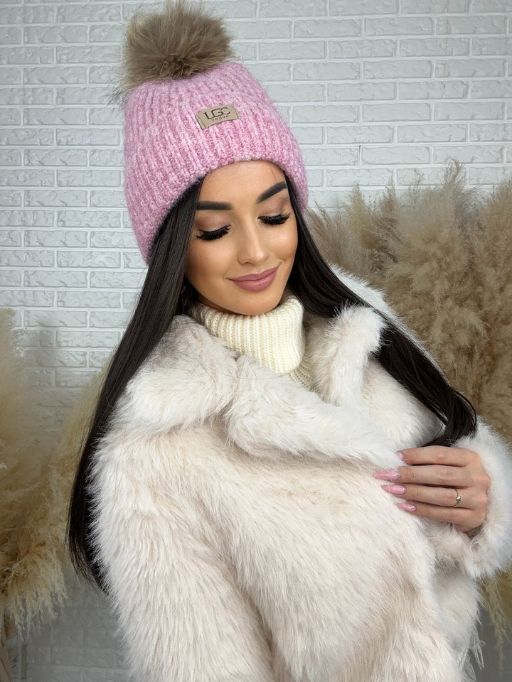 Czapka zimowa LGC - miękka, ciepła, z pomponem