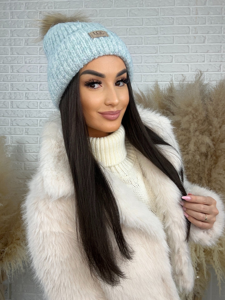 Czapka zimowa LGC - miękka, ciepła, z pomponem