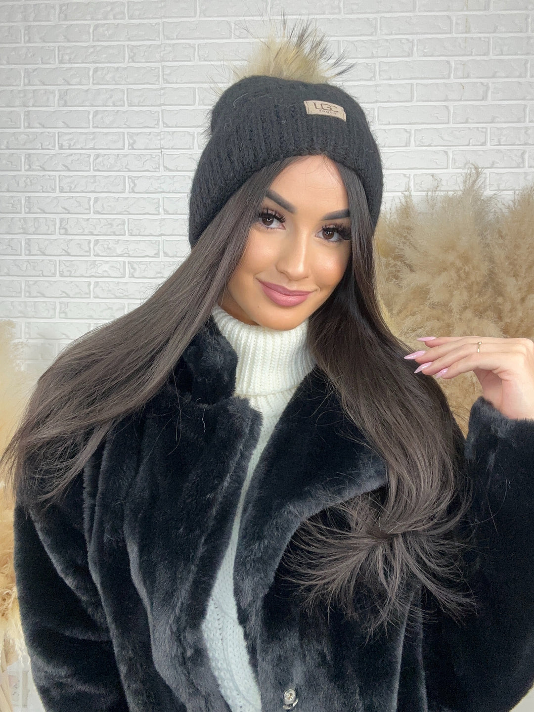 Czapka zimowa LGC - miękka, ciepła, z pomponem