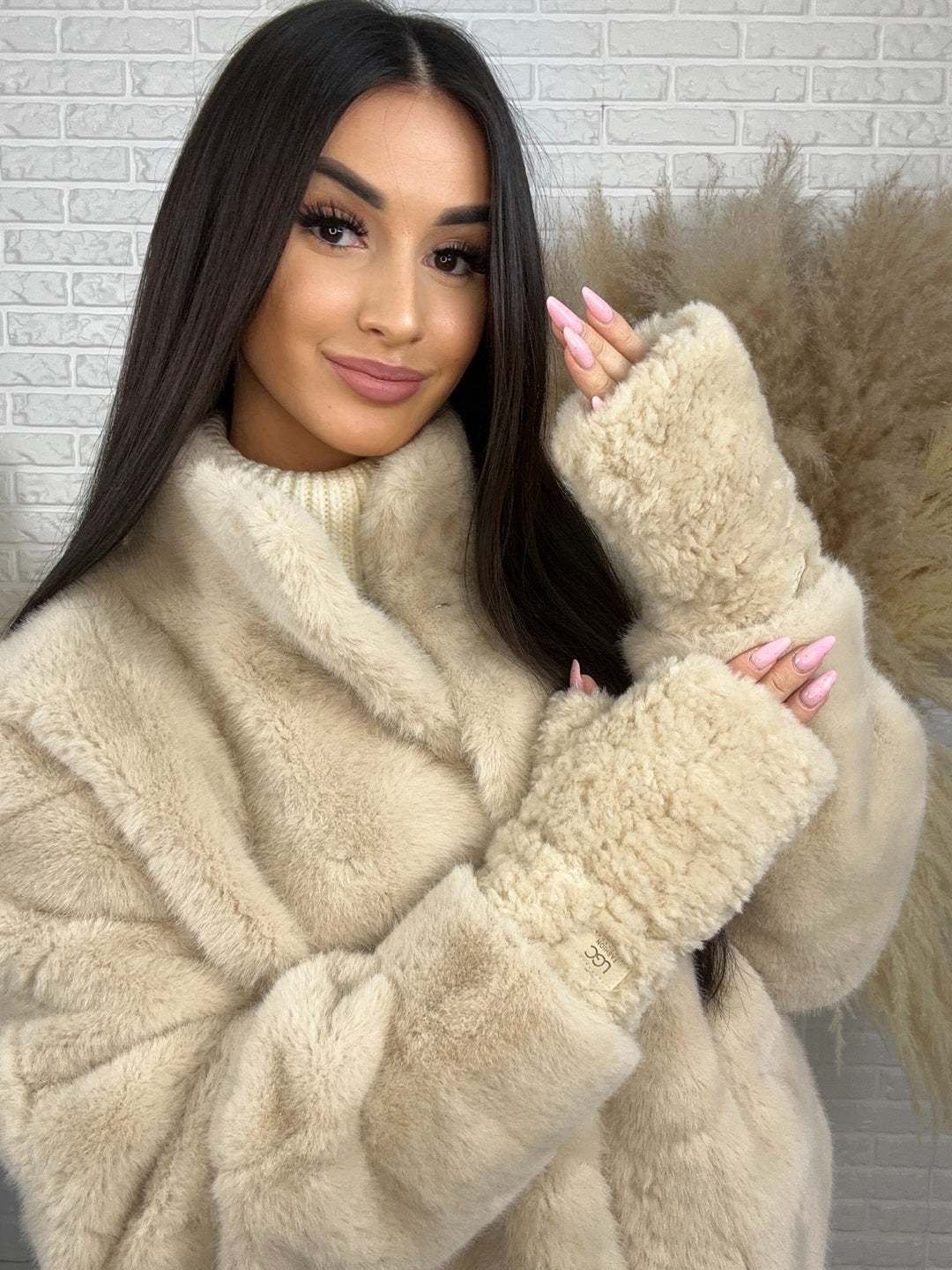 Rękawiczki UGG - zimowe, puchate, bez palców