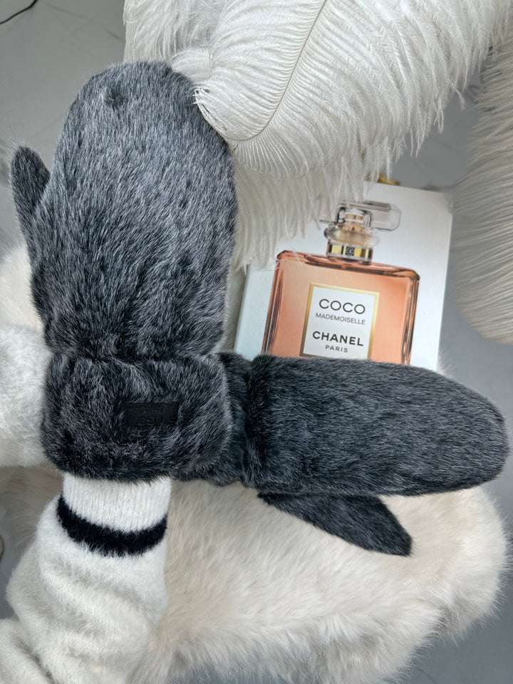 Rękawiczki RICA - zimowe, puchate z długim włosem