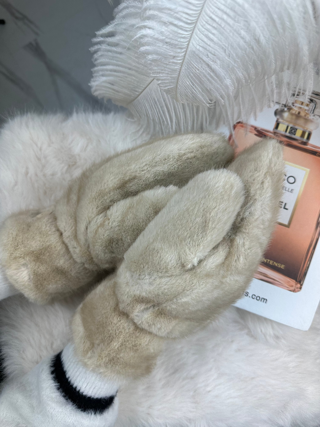 Rękawiczki RICA - zimowe, puchate z długim włosem