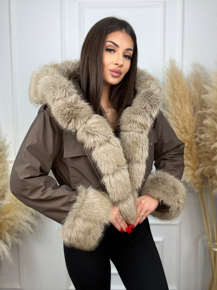 KURTKA CORAL - krótki model z futerkiem