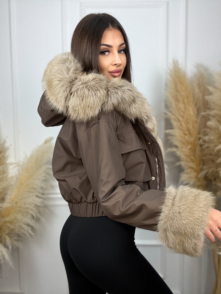 KURTKA CORAL - krótki model z futerkiem