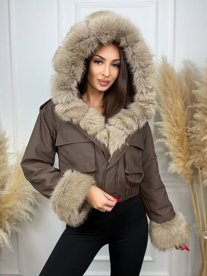 KURTKA CORAL - krótki model z futerkiem