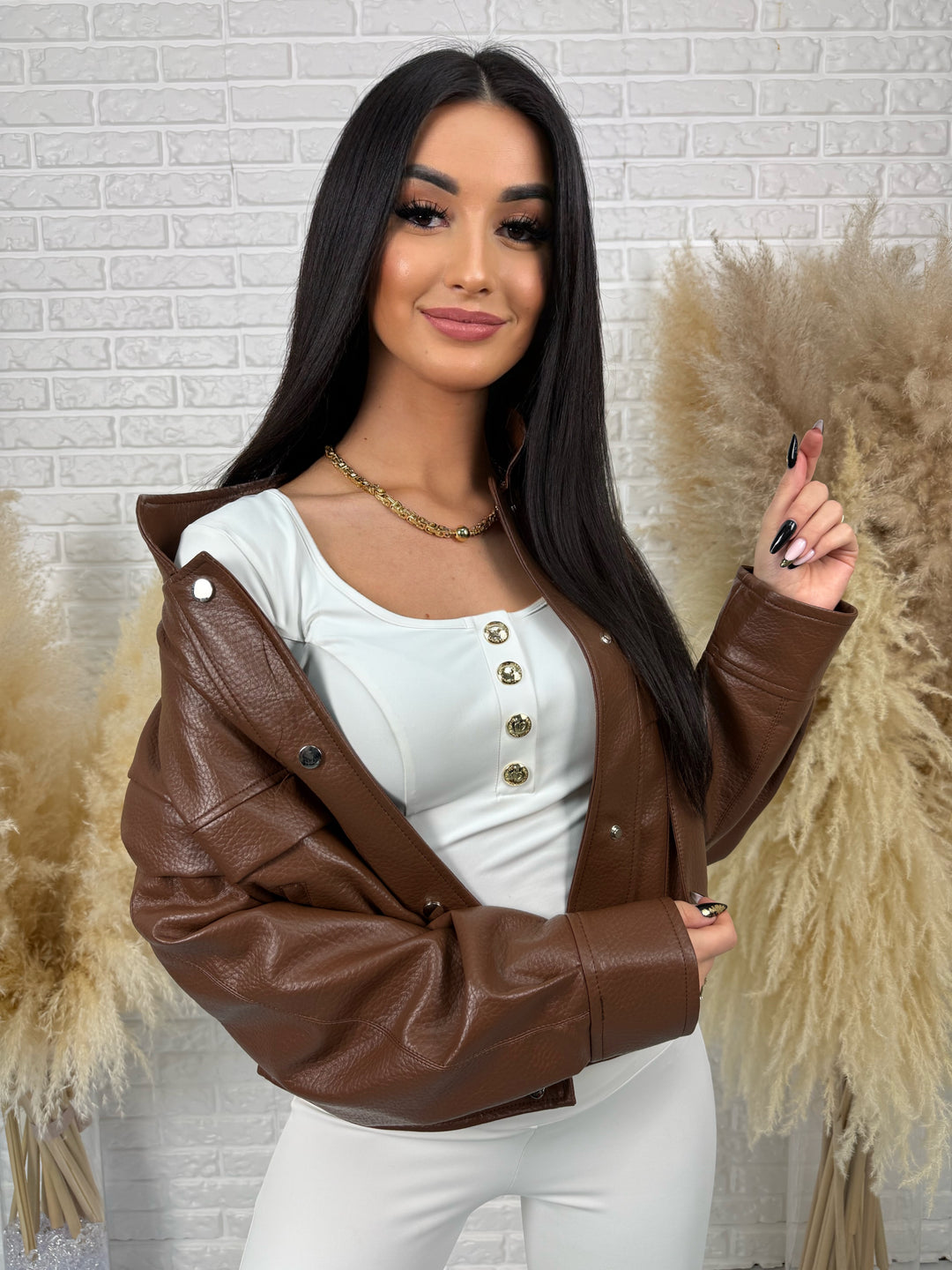 Kurtka KAJA - szerokie ramiona z napami