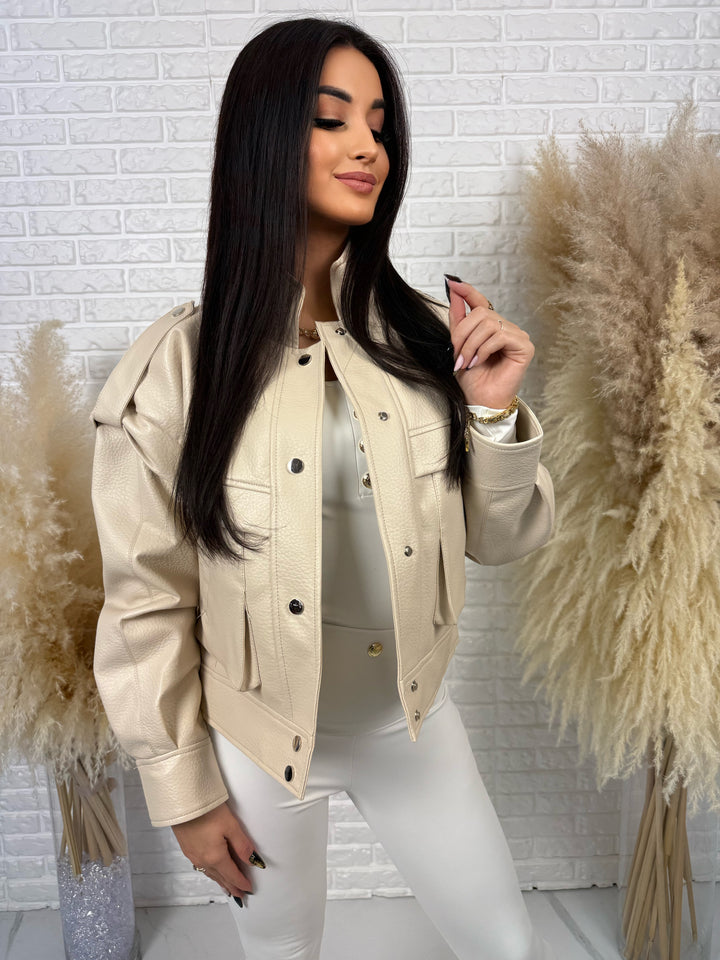 Kurtka KAJA - szerokie ramiona z napami