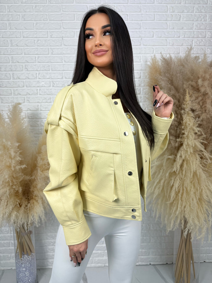 Kurtka KAJA - szerokie ramiona z napami