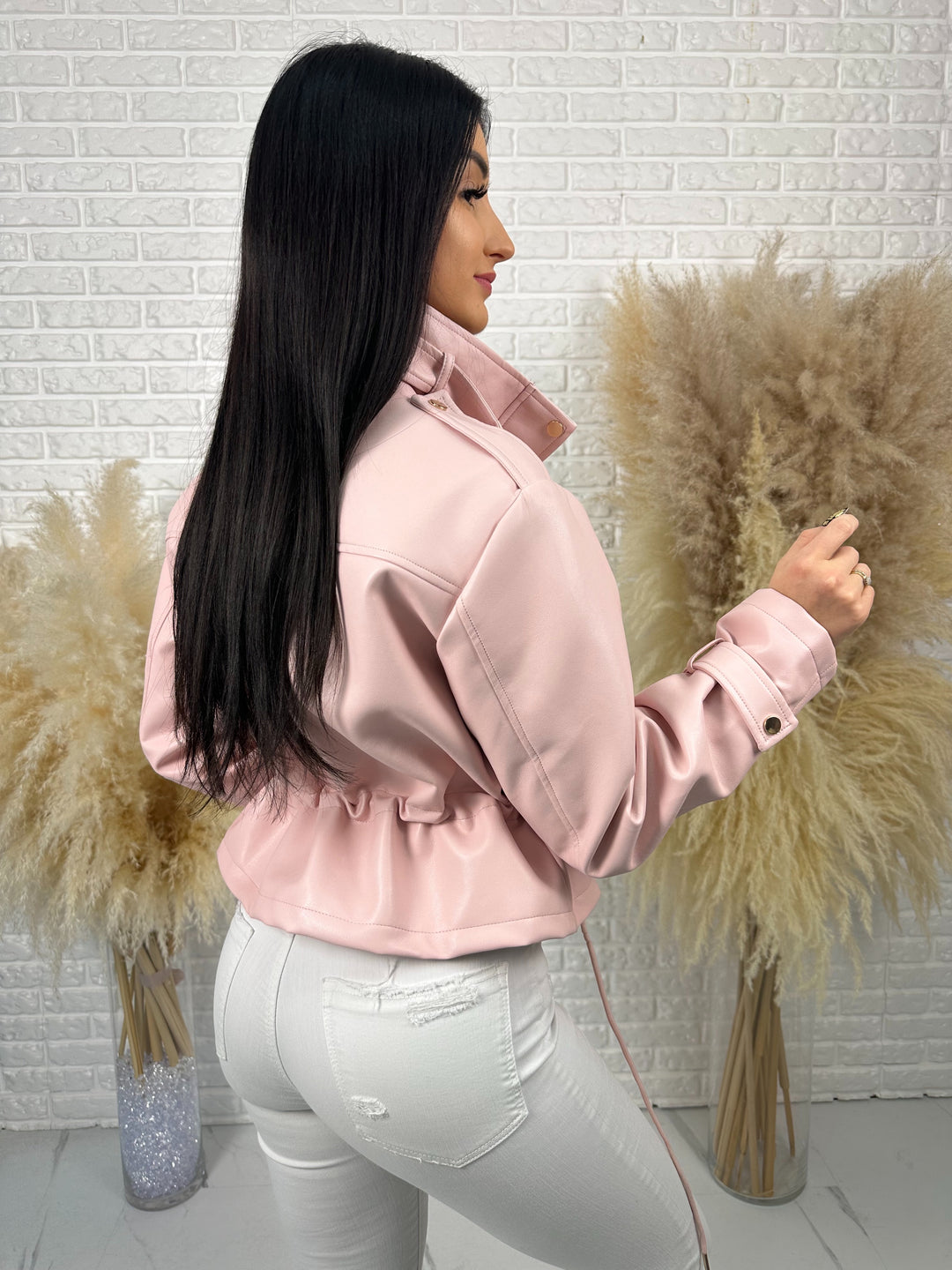 Kurtka VALKIRA - ściągacz w pasie, paski na rękawach