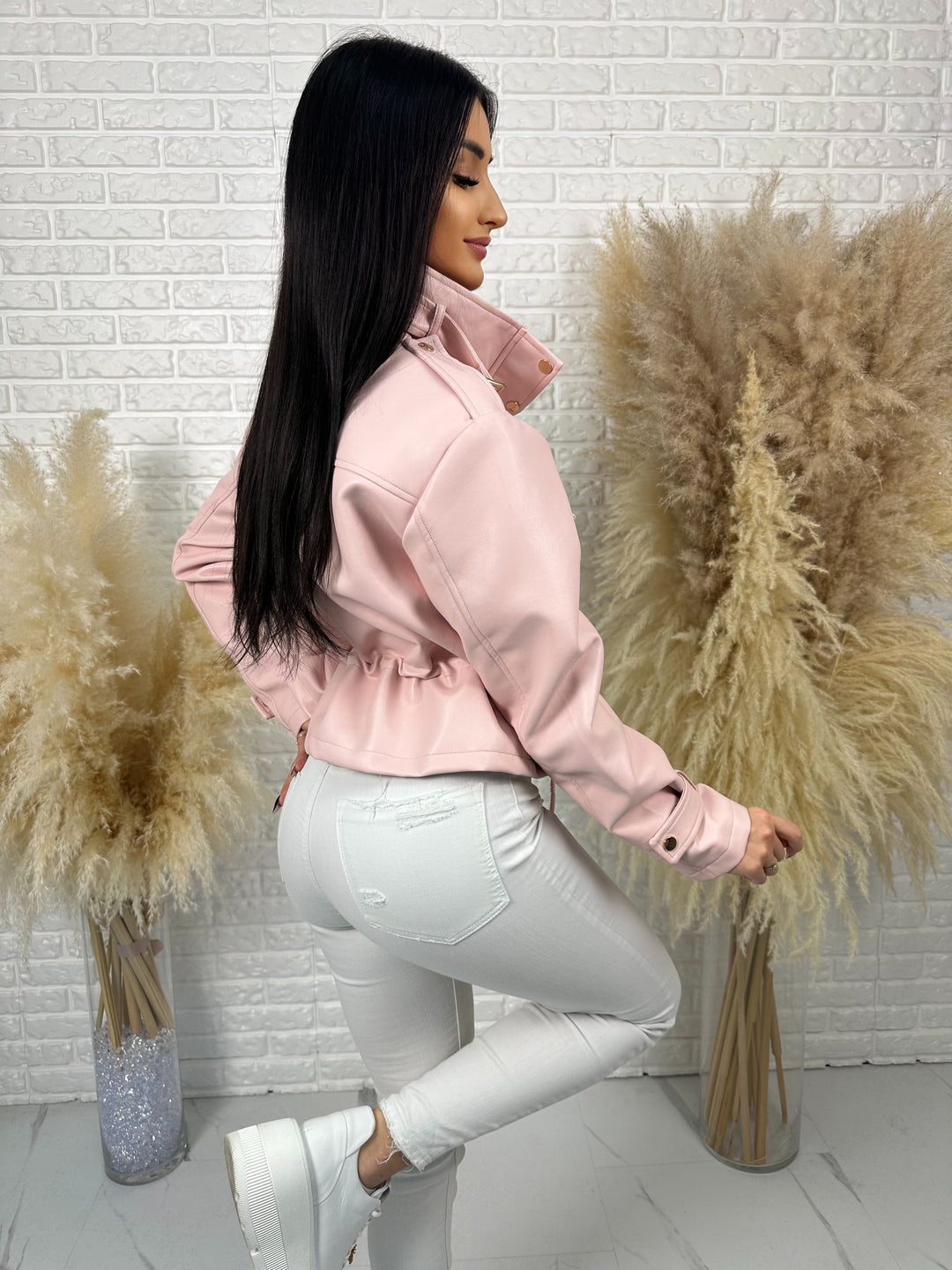 Kurtka VALKIRA - ściągacz w pasie, paski na rękawach