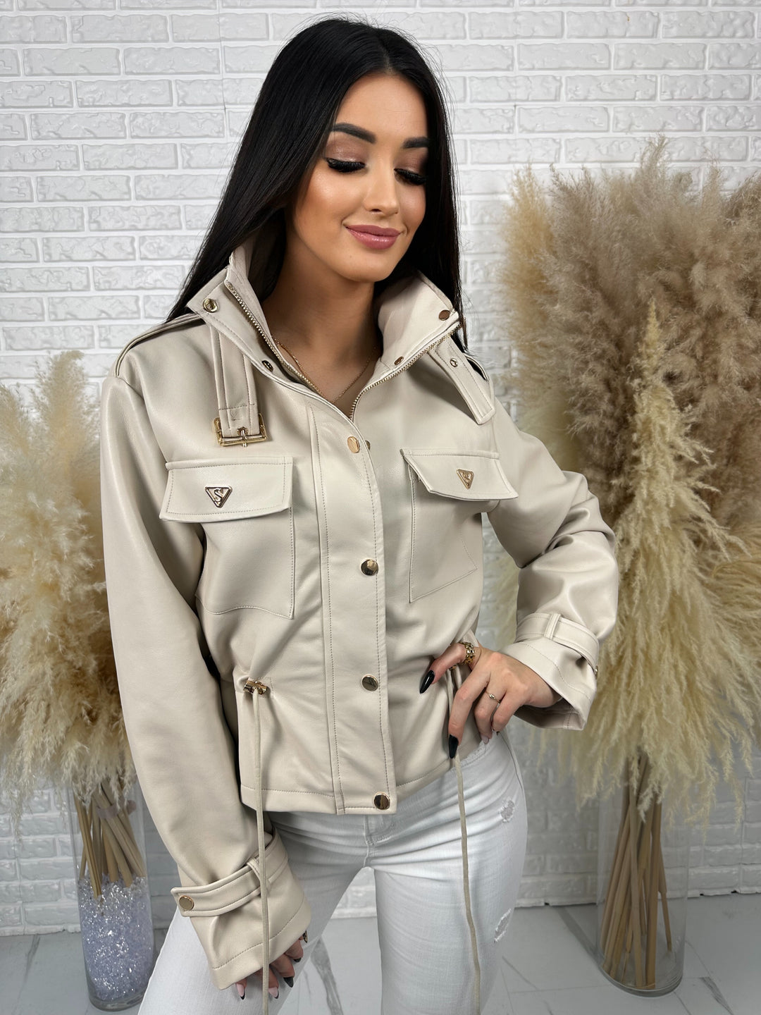 Kurtka VALKIRA - ściągacz w pasie, paski na rękawach