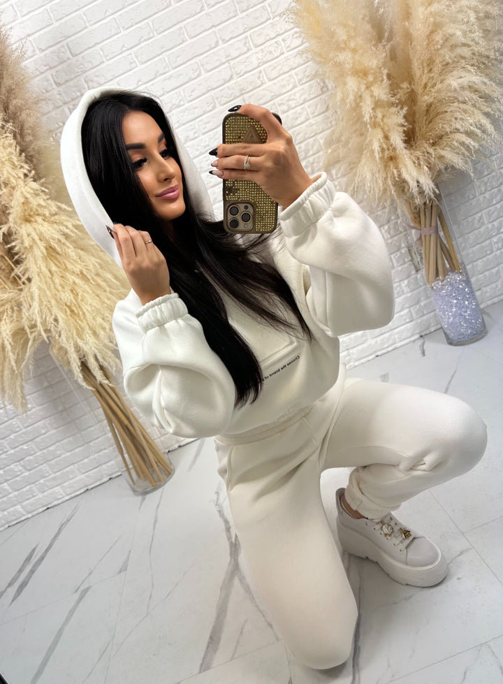 Komplet dresowy QUEEN - dres ocieplany z motywem korony