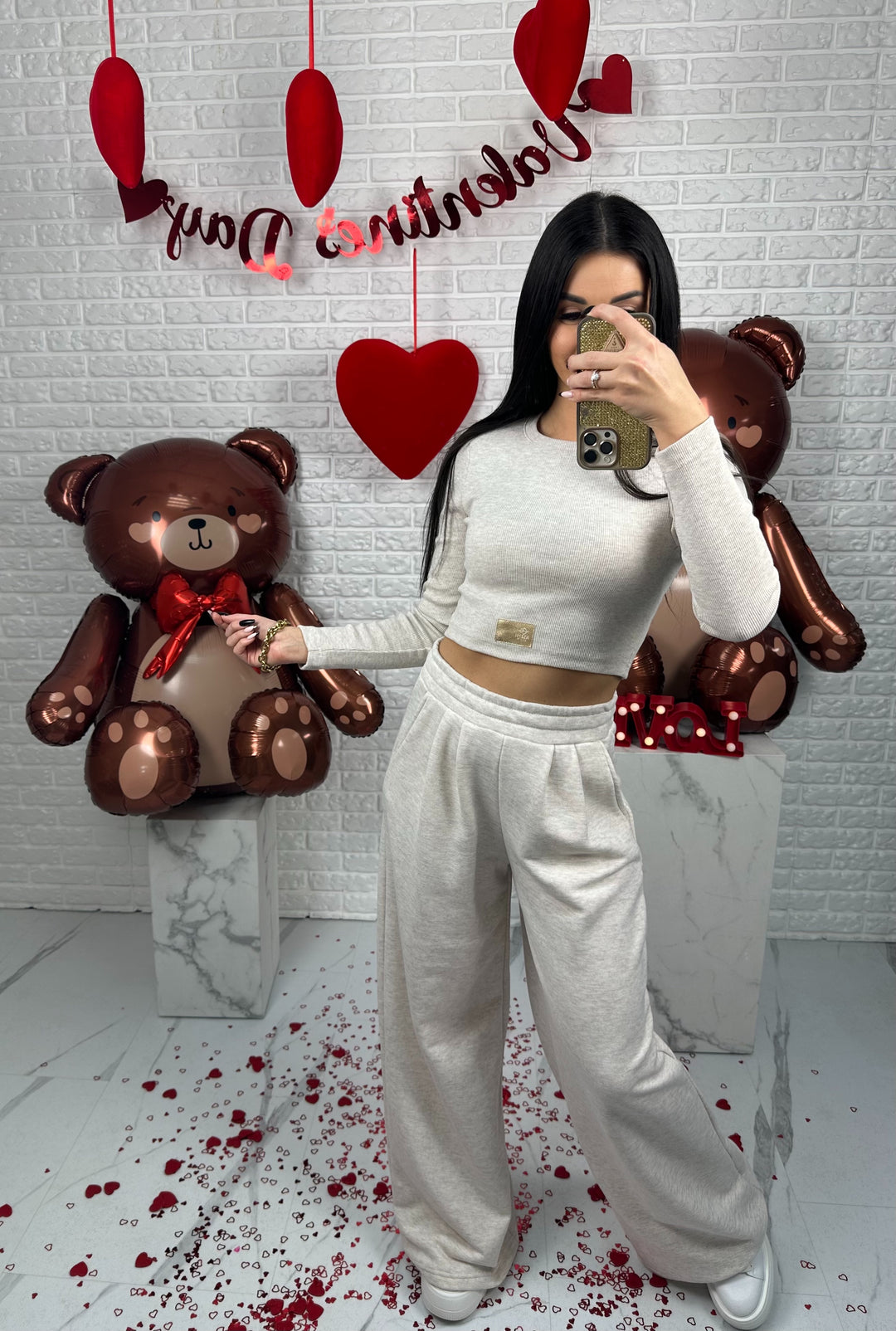 Komplet dresowy VERA - szerokie spodnie i top z długim rękawem