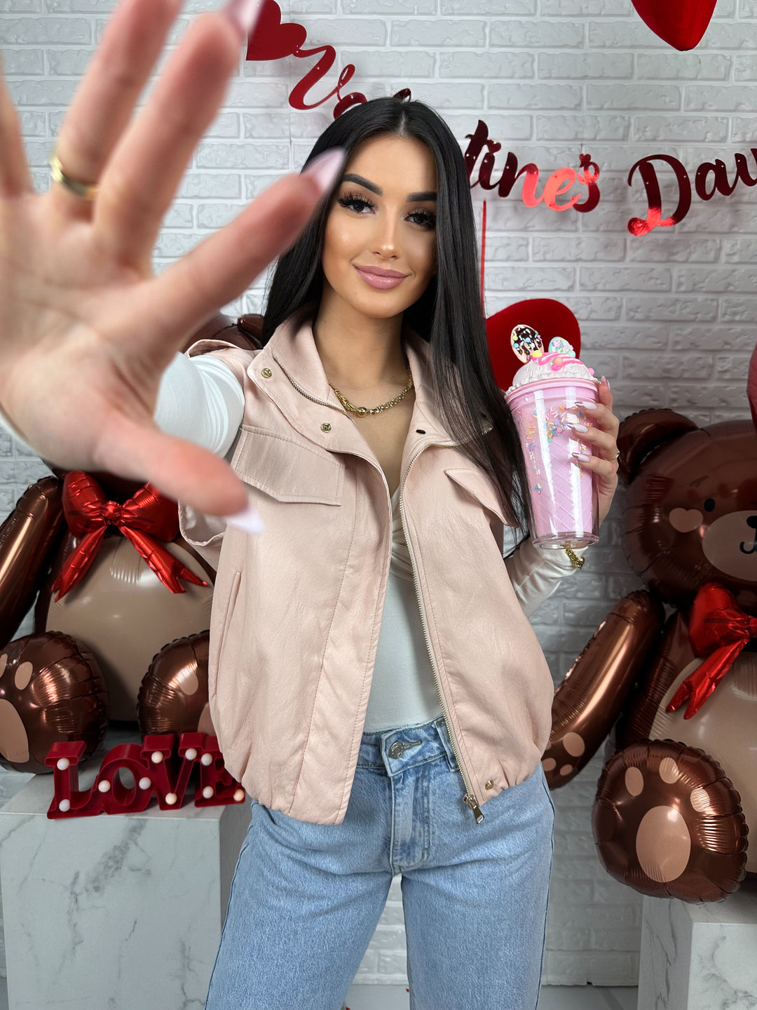 Kamizelka FLORA - modny fason wykonany z eco skóry