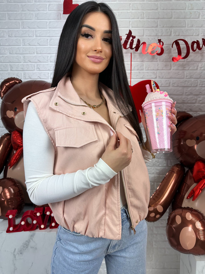 Kamizelka FLORA - modny fason wykonany z eco skóry