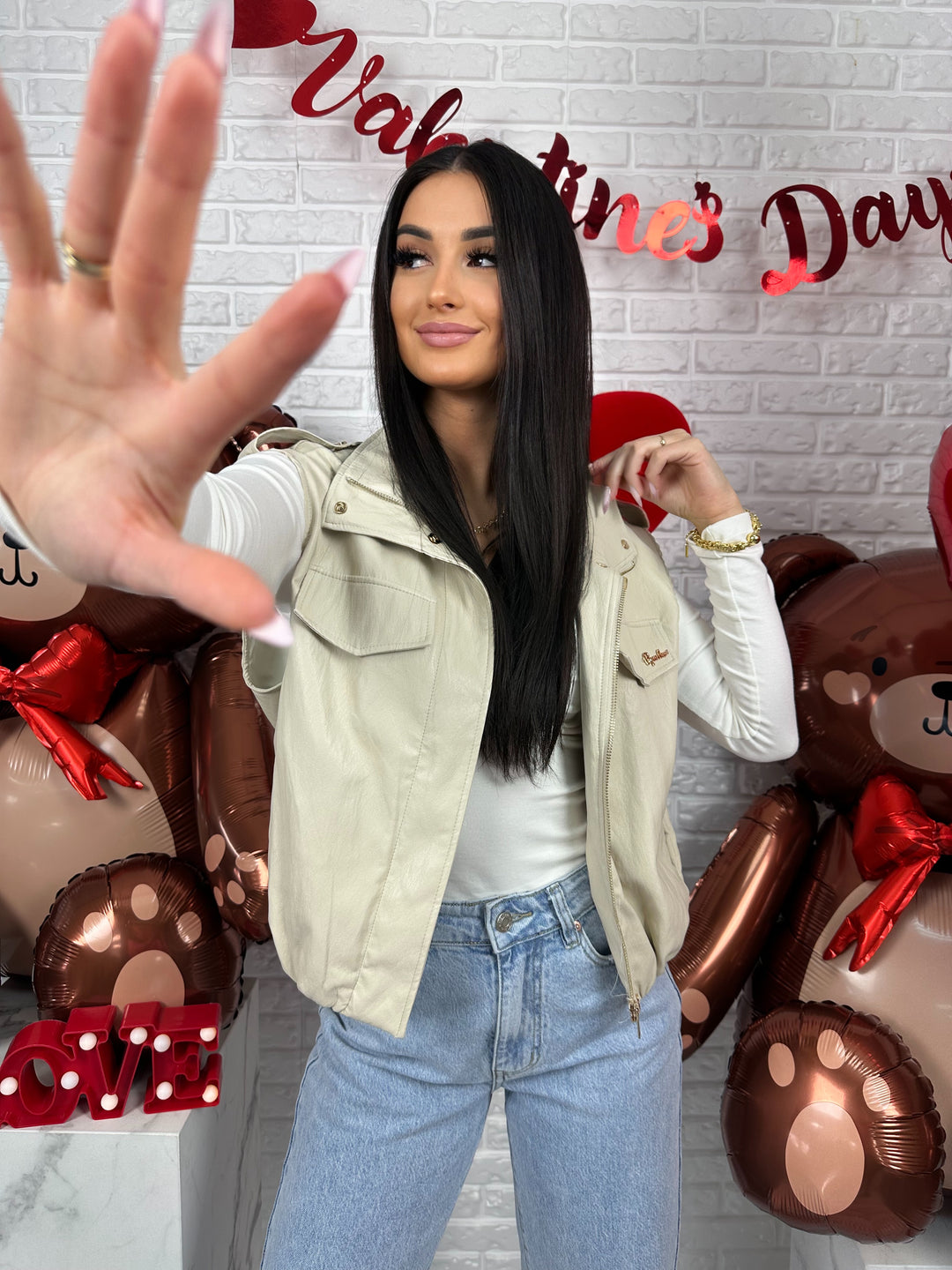 Kamizelka FLORA - modny fason wykonany z eco skóry