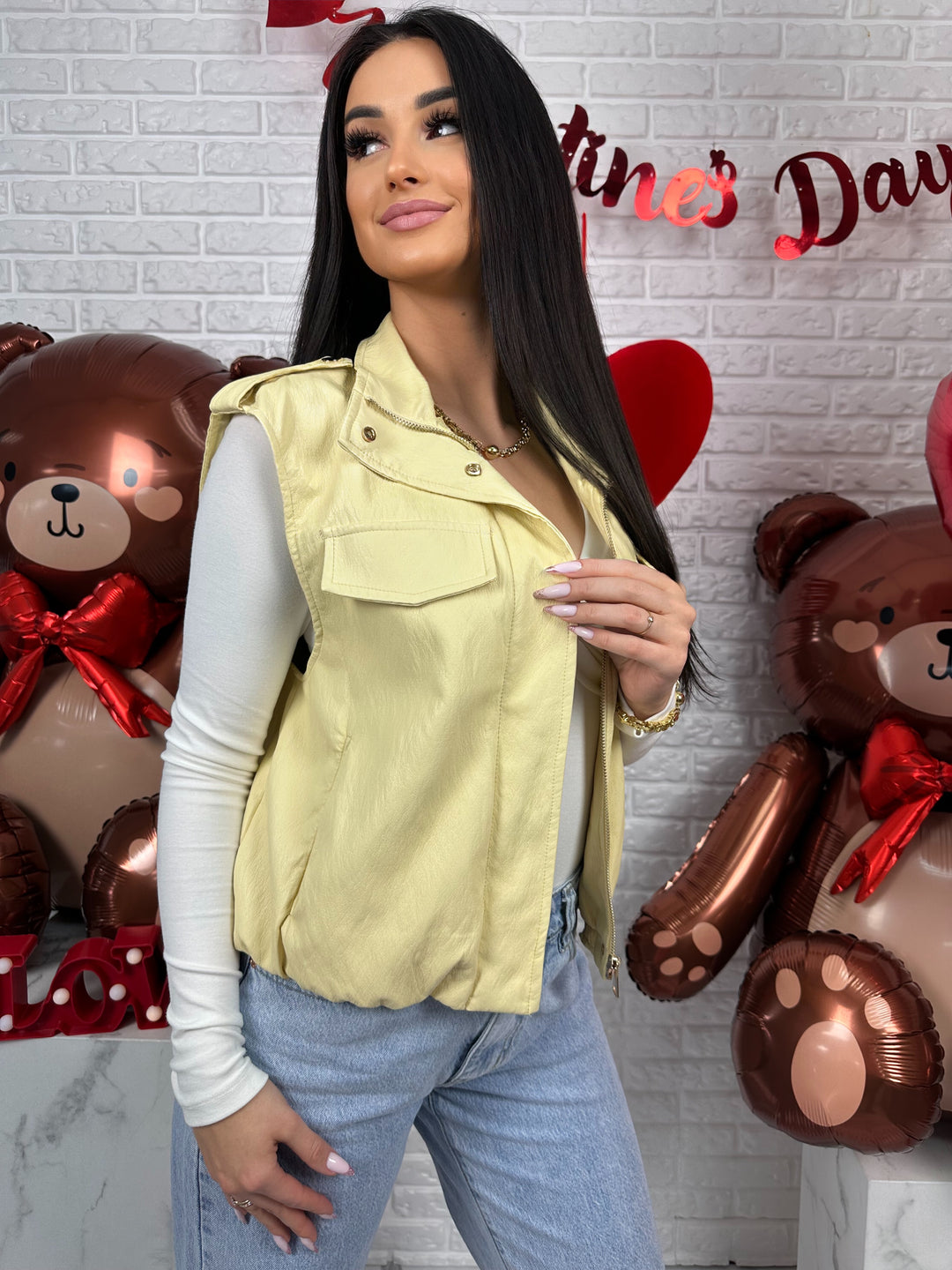 Kamizelka FLORA - modny fason wykonany z eco skóry