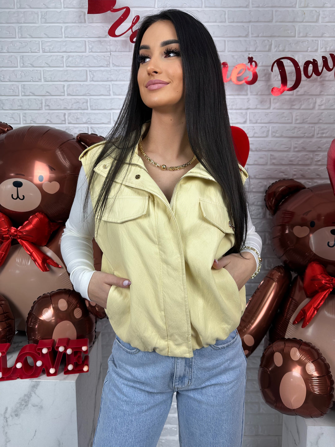 Kamizelka FLORA - modny fason wykonany z eco skóry