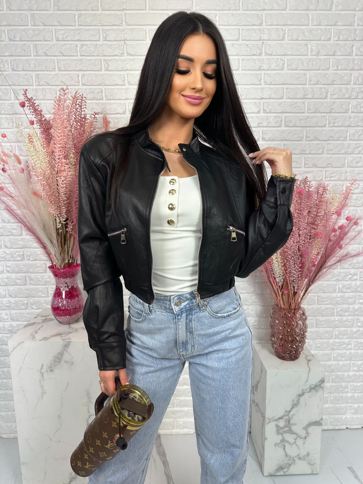 Kurtka MARIANNA - bomberka z ekoskóry, stójka i duże kieszenie