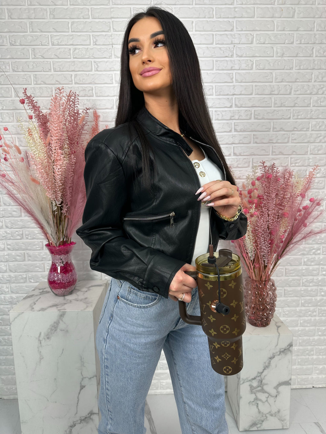 Kurtka MARIANNA - bomberka z ekoskóry, stójka i duże kieszenie