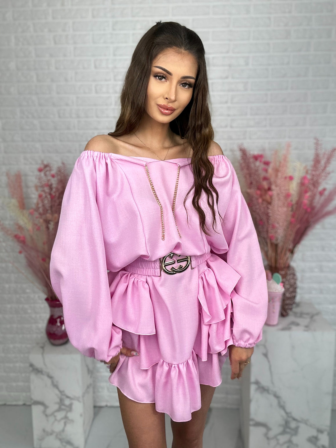 Sukienka ARIANA – romantyczna kobiecość z nutą glamour