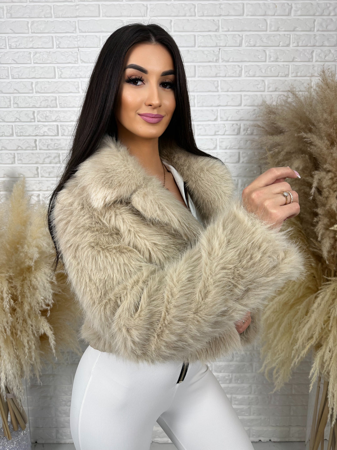 Kurtka HELLO - futerko ekologiczne z kołnieżem