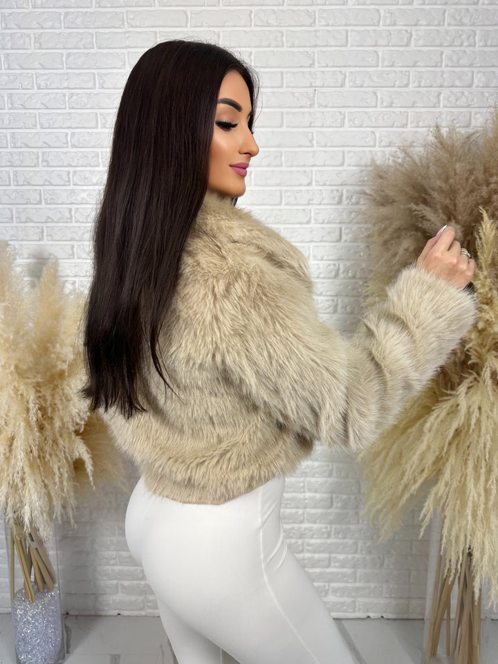 Kurtka HELLO - futerko ekologiczne z kołnieżem