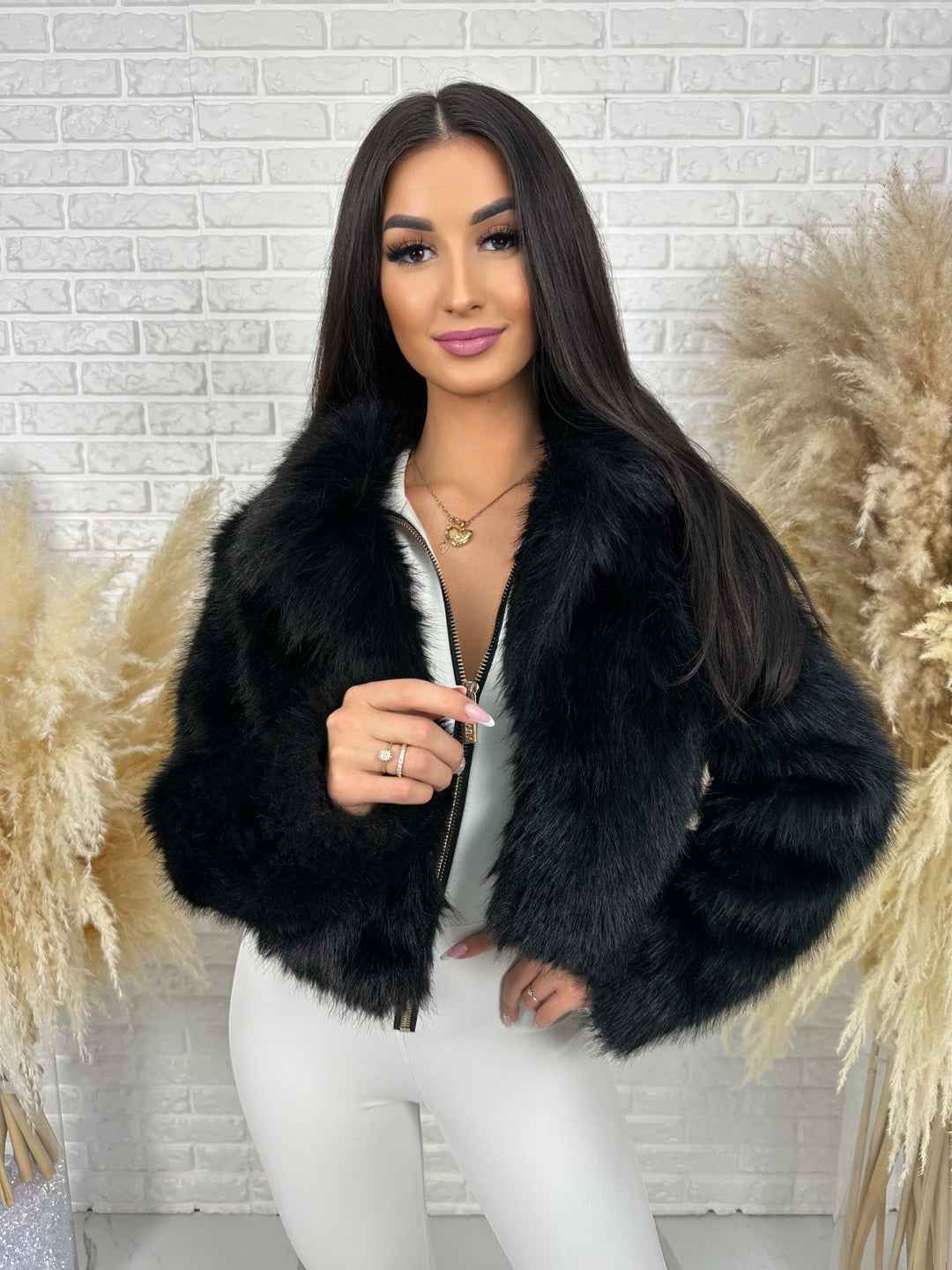 Kurtka HELLO - futerko ekologiczne z kołnieżem