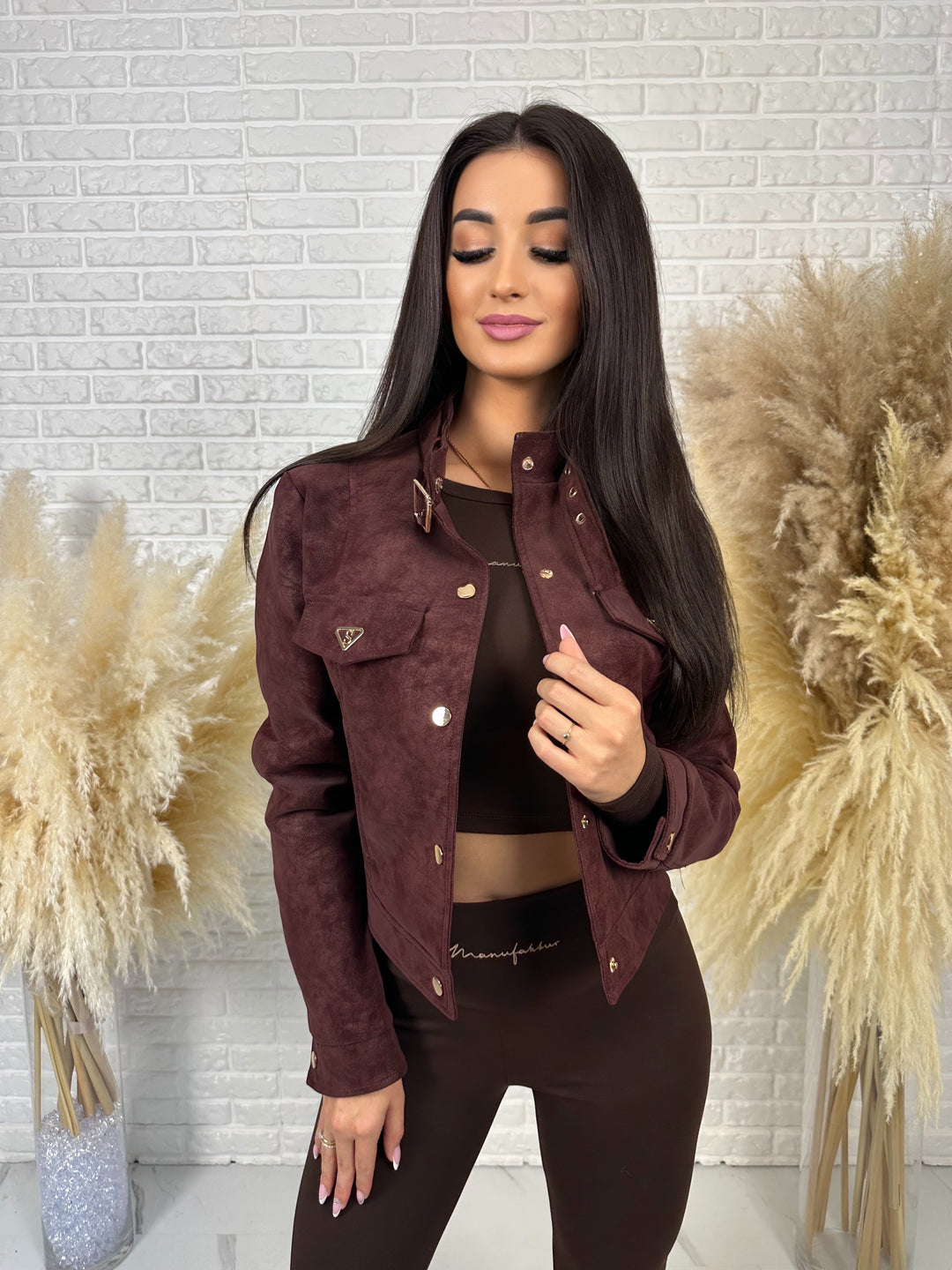 Kurtka DAKOTA - zamszowa ramoneska ze stójką i złotymi dodatkami