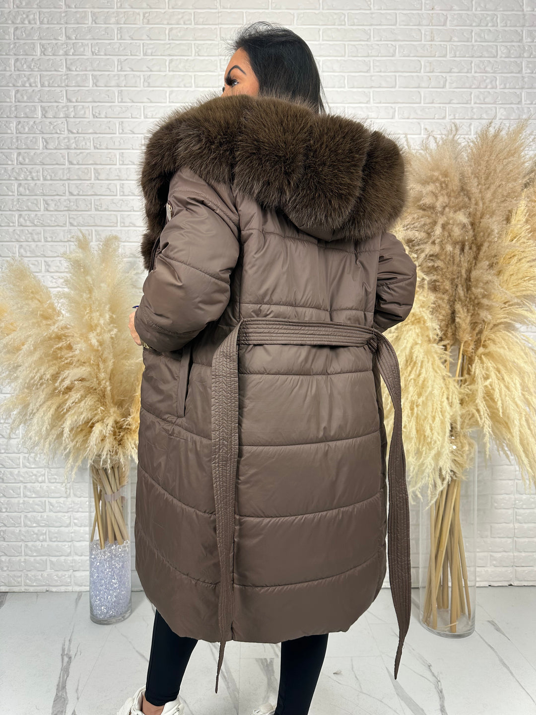 Kurtka zimowa AMBER - długa kurtka z futerkiem przy kapturze