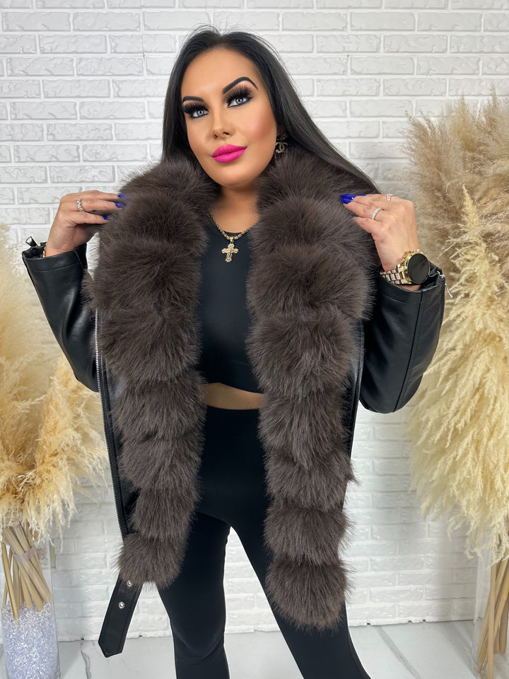 Kurtka WINTER LUX - ocieplana w środku z dużym futerkiem