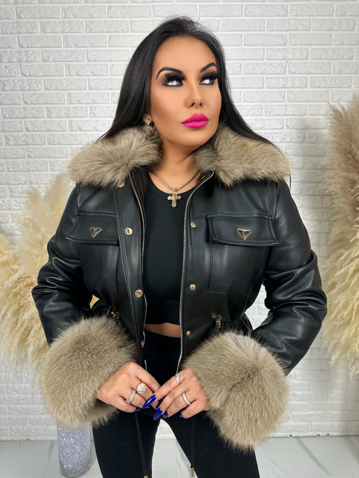 Kurtka GLAM HIDE - ocieplona kożuszkiem, rękawy i kołnierz z futerkiem