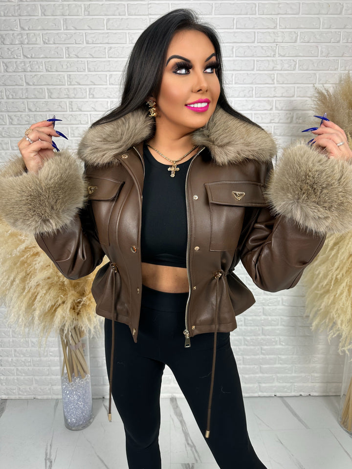 Kurtka GLAM HIDE - ocieplona kożuszkiem, rękawy i kołnierz z futerkiem