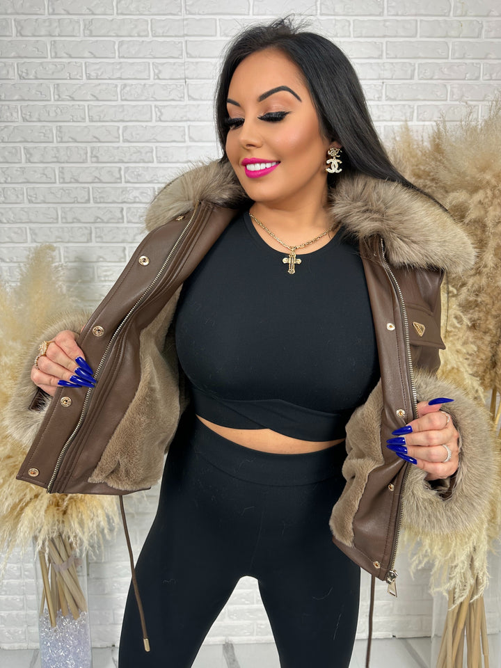 Kurtka GLAM HIDE - ocieplona kożuszkiem, rękawy i kołnierz z futerkiem