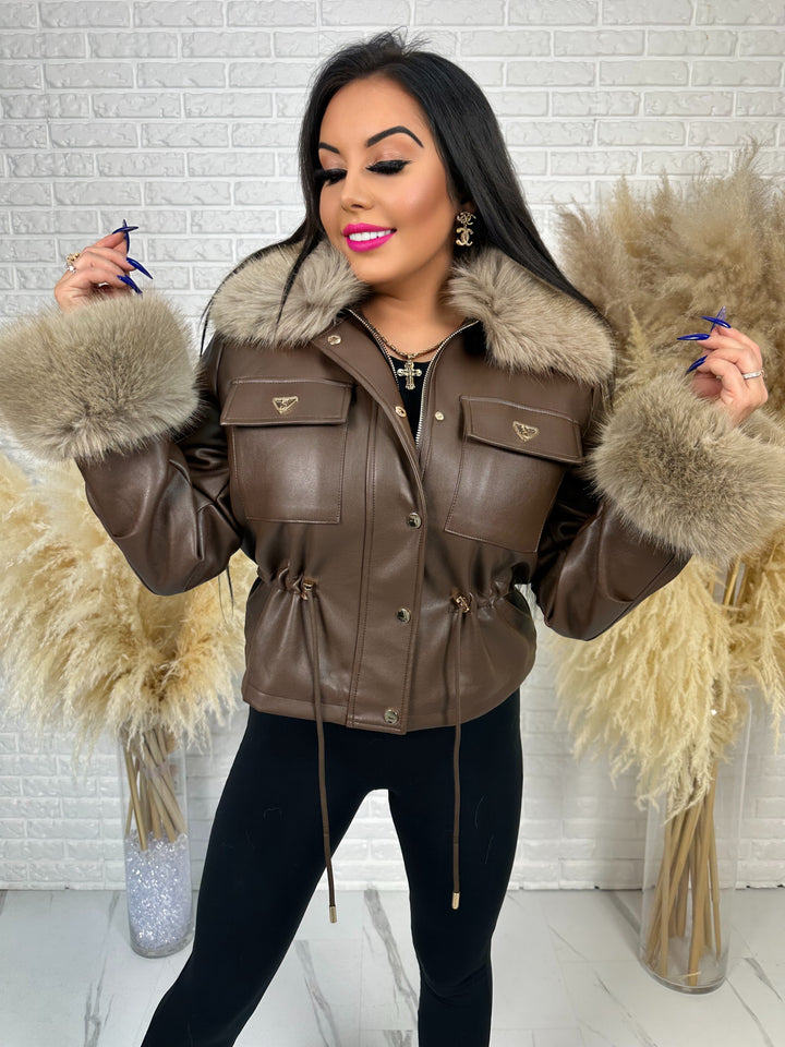 Kurtka GLAM HIDE - ocieplona kożuszkiem, rękawy i kołnierz z futerkiem