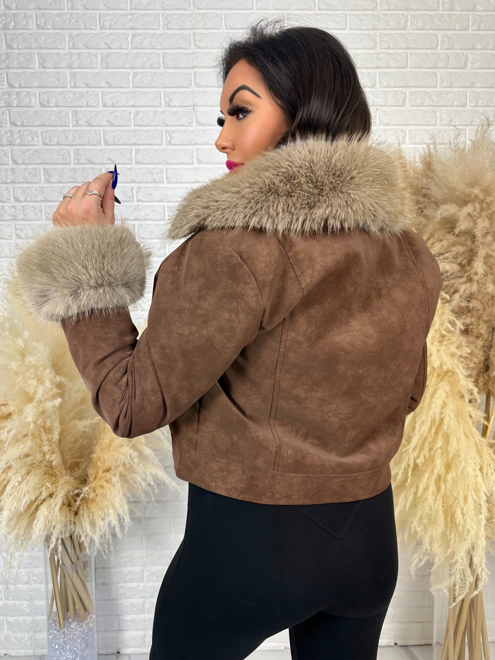 Kurtka zamszowa VELVET - ocieplana w środku, kołnierz i rękawy z futerkiem